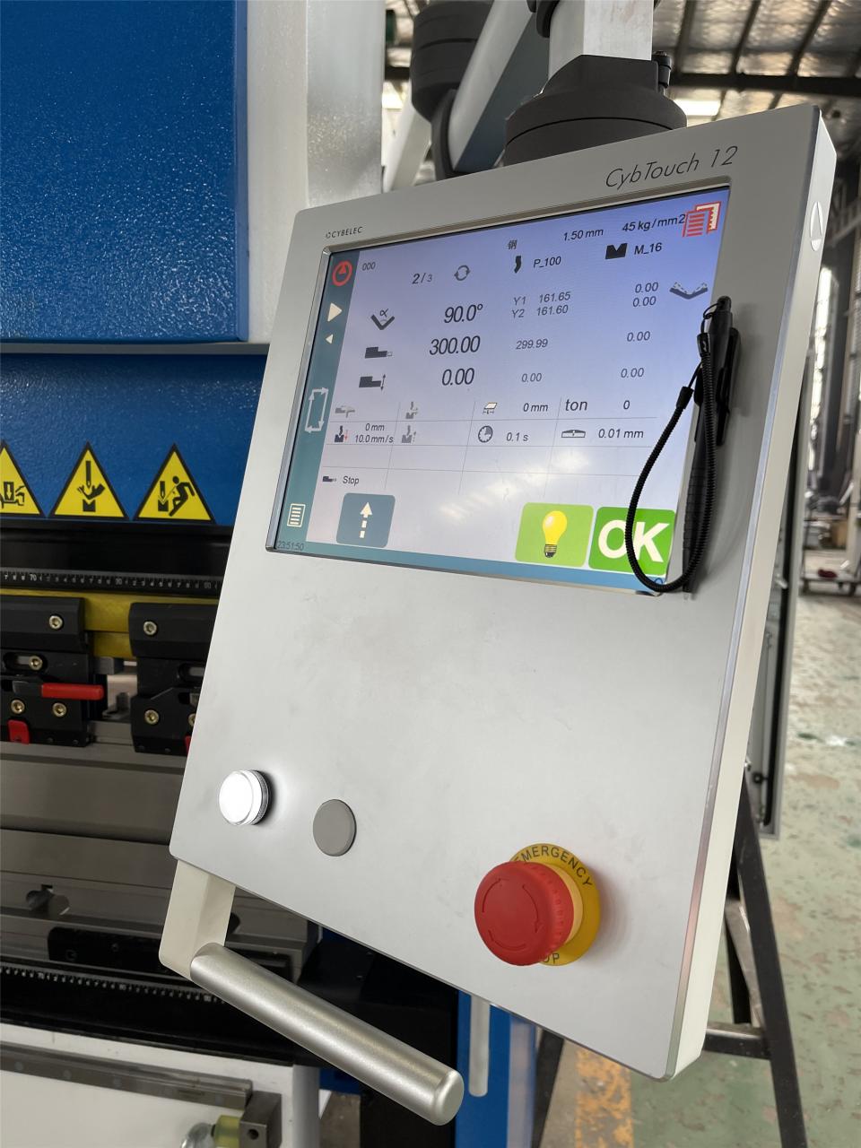 160t-4000 4 แกน Cnc เครื่องดัดไฮดรอลิกกดเบรค