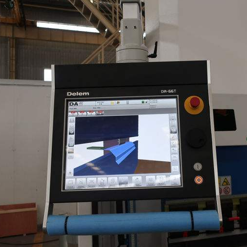 200t 300t มาตรฐานอุตสาหกรรมกดเบรก Cnc ไฮดรอลิกดเบรกเครื่อง