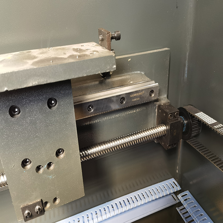 300t/4000 Hydraulic Press Brake Machine เครื่องกดเบรกไฮดรอลิก 300t/4000