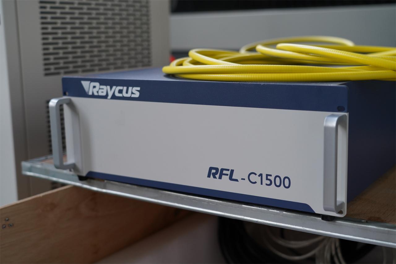 3015 4kw 1kw 2kw 3kw Stainless Steel Cnc Fiber Laser Cutting Machine 3015 4kw 1kw 2kw 3kw สแตนเลส Cnc เครื่องตัดไฟเบอร์เลเซอร์