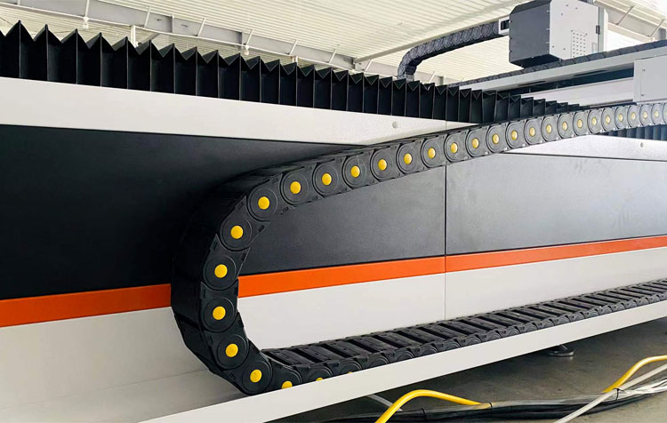 3015 Fiber Laser Cutting Machine For High-Speed Cutting Of 1-6mm Metal Materials 3015 เครื่องตัดไฟเบอร์เลเซอร์สำหรับการตัดวัสดุโลหะขนาด 1-6 มม. ความเร็วสูง