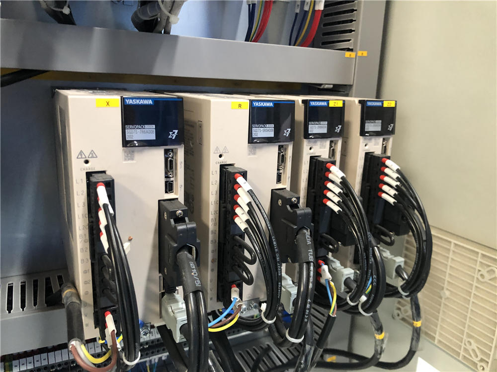 3+1 Axis Cnc Hydraulic Press Brake With Esa System เบรคกดไฮดรอลิกซีเอ็นซี 3 + 1 แกนพร้อมระบบ Esa