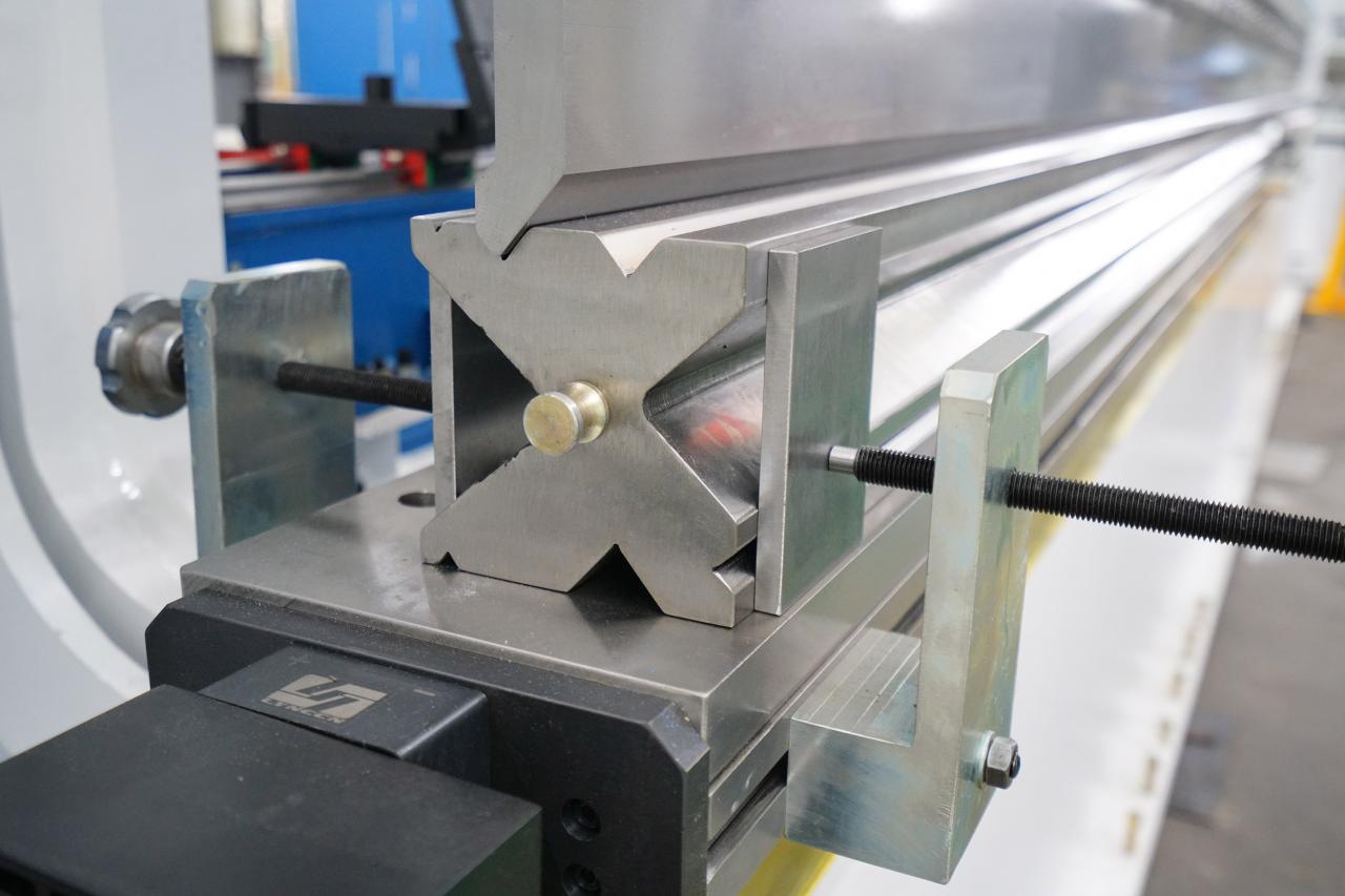 4 Axis Cnc Tandem Press Brake With Delem Da58t 2d Graphical Controller เบรคกดตีคู่ซีเอ็นซี 4 แกนพร้อมตัวควบคุมกราฟิก Delem Da58t 2d