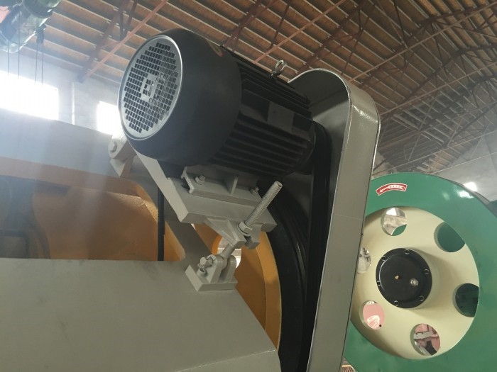 400 Ton Small Pneumatic Power Punch Press Mechanical Eccentric Punching Machine เครื่องเจาะลมขนาดเล็ก 400 ตันเครื่องเจาะประหลาด