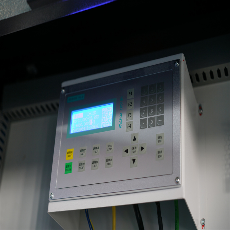 เครื่องตัดเลเซอร์ไฟเบอร์โลหะเหล็ก 5 มม. แผ่น Cnc ราคา