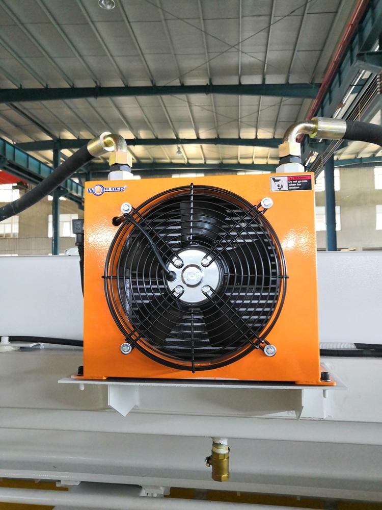 6mm Q11 Electric Sheet Plate Shearing Machine 8 Feet Sheet Metal Shearing Machine 6mm Q11 เครื่องตัดแผ่นไฟฟ้า 8 ฟุตเครื่องตัดแผ่นโลหะ