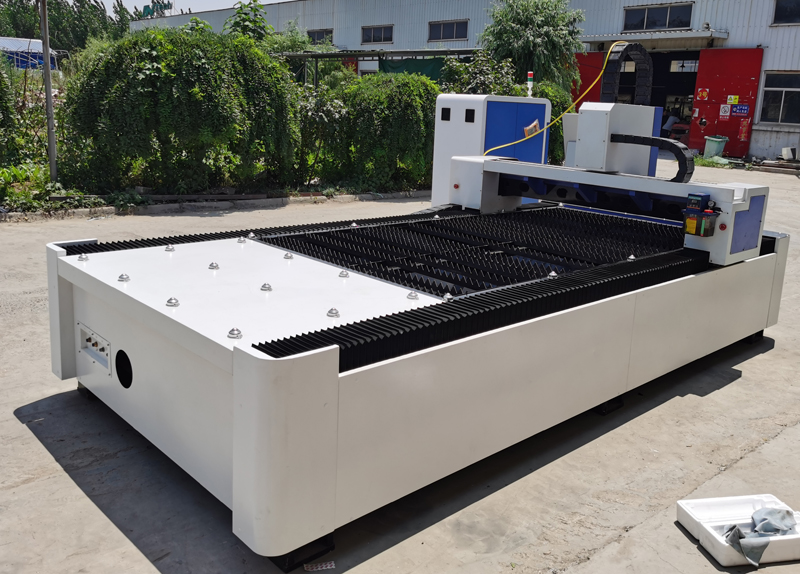 8mm 10mm Carbon Steel Laser Cutter 1530 4020 Cnc Fiber Laser Cutting Machine เครื่องตัดเลเซอร์เหล็กกล้าคาร์บอนขนาด 8 มม. 10 มม. 1530 4020 เครื่องตัดเลเซอร์ไฟเบอร์ซีเอ็นซี