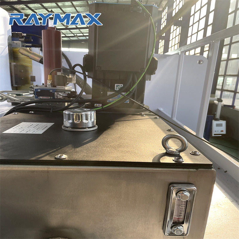 Cnc กดเบรคเครื่องดัดด้วยระบบ Da52t