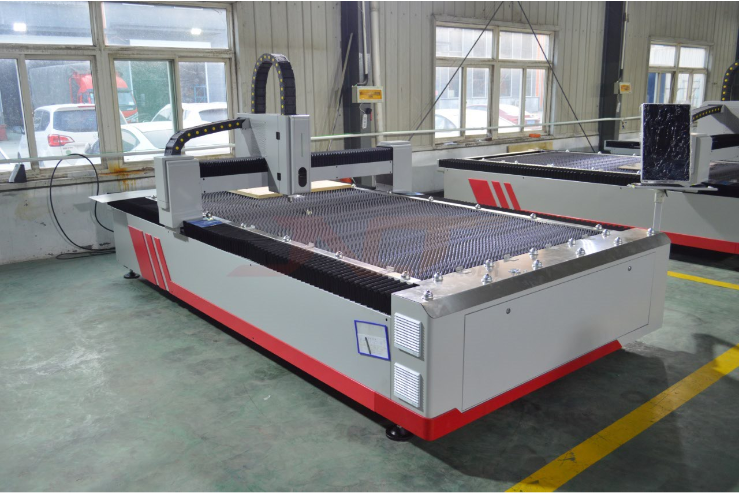 Cnc 2000w Fiber Laser Cutting Machine For Industrial Metal Sheet Cutting เครื่องตัดไฟเบอร์เลเซอร์ Cnc 2000w สำหรับการตัดแผ่นโลหะอุตสาหกรรม