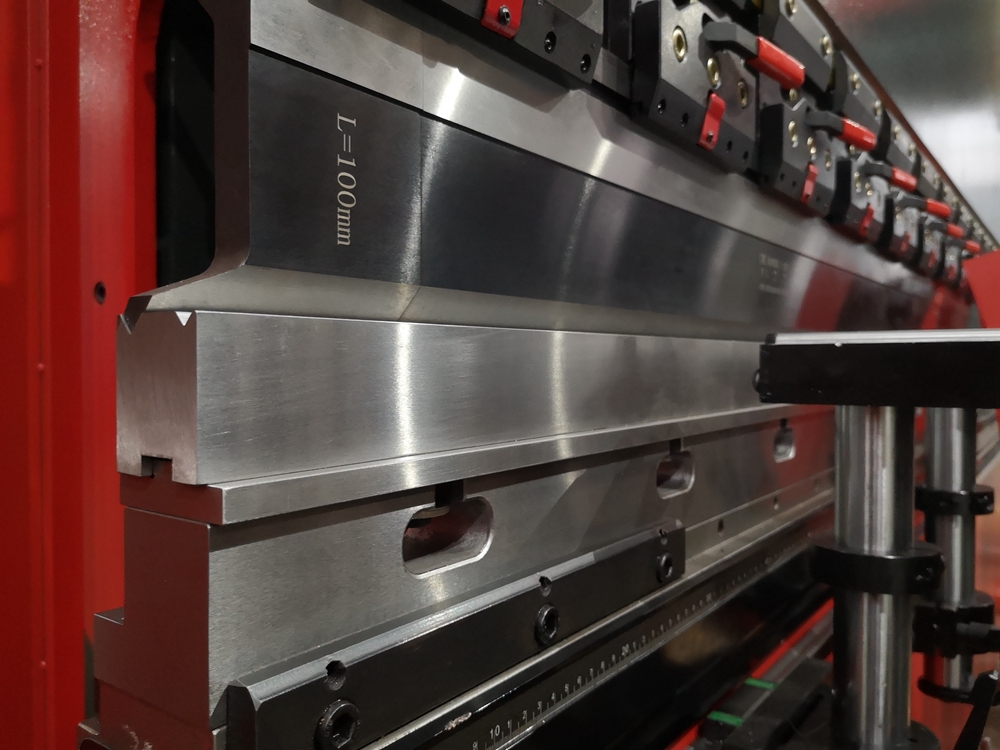 Delem Da66t 125 3+1 4+1 6+1 8+1 Cnc Hydraulic Press Brake For Metal Plate Bending Delem Da66t 125 3+1 4+1 6+1 8+1 Cnc ไฮดรอลิกดเบรคสำหรับการดัดแผ่นโลหะ