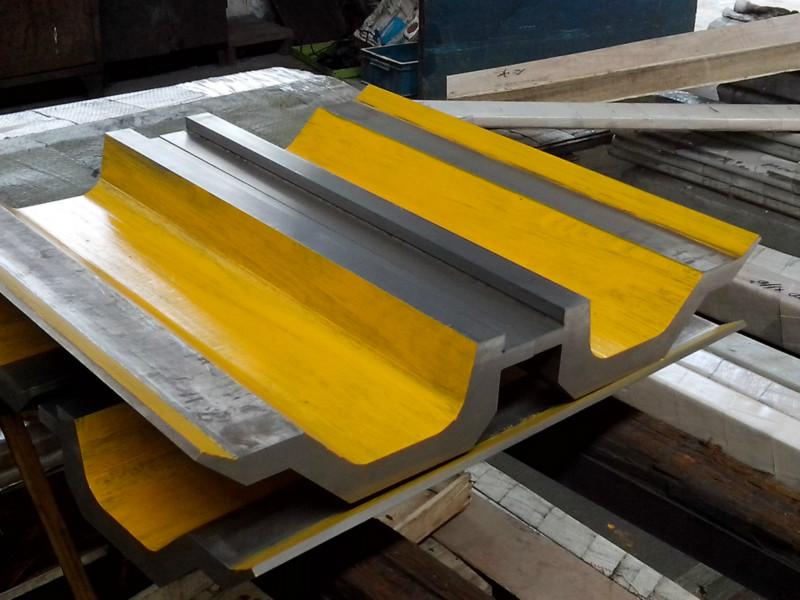 Full Automatic High Power Sheet Bending Machine And Cnc Press Brake Machine เครื่องดัดแผ่นพลังงานสูงอัตโนมัติเต็มรูปแบบและเครื่องกดเบรกซีเอ็นซี