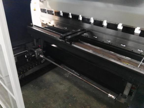 High Quality Sheet Metal Hydraulic Press Brake Machine เครื่องกดเบรกไฮดรอลิกแผ่นโลหะคุณภาพสูง