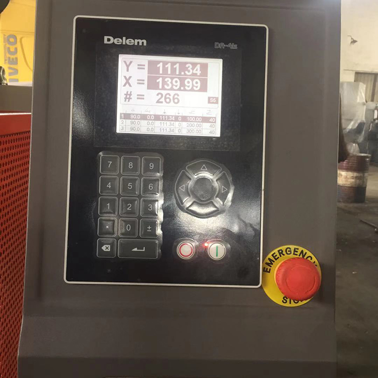 เครื่องกดเบรกไฮดรอลิก Acl Torsion Bar Synchro Mechanical Press Brake