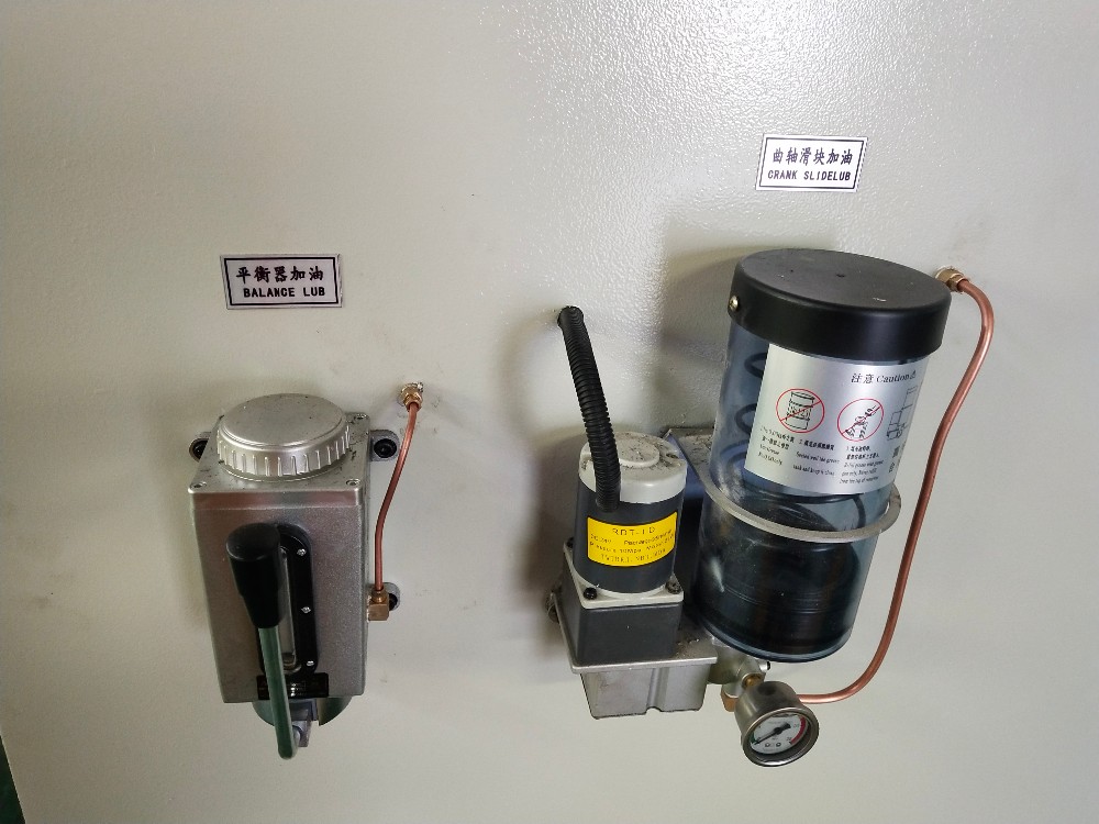 Pneumatic Friction Clutch High Performance Punch Press Machine นิวเมติกแรงเสียดทานคลัตช์เครื่องกดหมัดประสิทธิภาพสูง