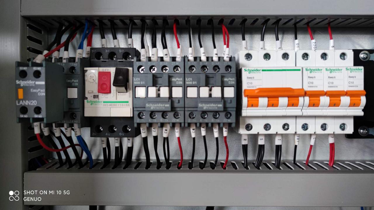 Qc11k Hydraulic Shear Machine And Guillotine Shearing Machine For Sheet Metal Cutting เครื่องตัดไฮดรอลิก Qc11k และเครื่องตัดกระดาษสำหรับตัดแผ่นโลหะ