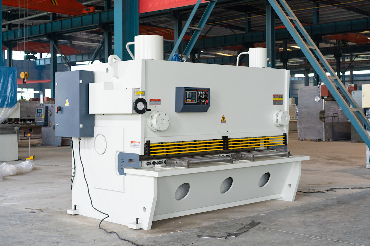 Qc11y 8x3200 Sheet Metal Shearing Machine Steel Plate Hydraulic Shearing Machine Qc11y 8x3200 เครื่องตัดแผ่นโลหะเครื่องตัดแผ่นเหล็กไฮดรอลิก