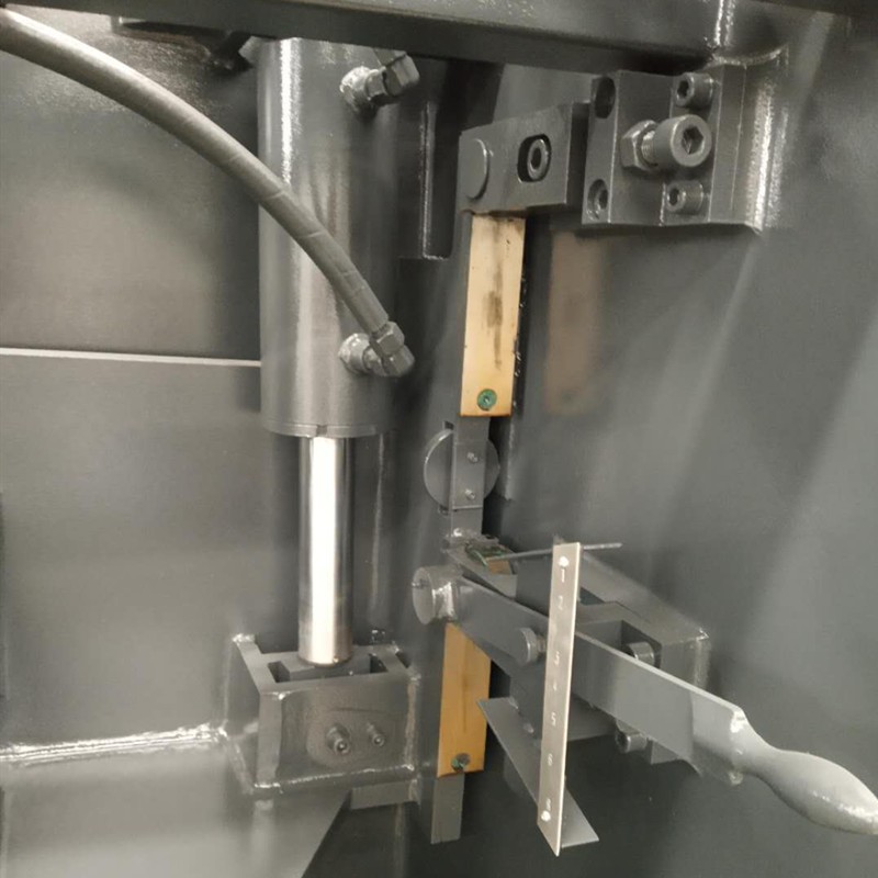 Qc12k-4x2500 Cnc Hydraulic Customized Shearing Machine Cutting Machine Qc12k-4x2500 Cnc เครื่องตัดไฮดรอลิกแบบกำหนดเอง