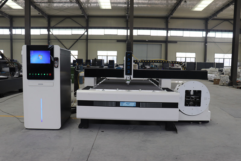 Rotary Cnc Metal Pipe Tube Sheet Laser Cutter 2000w Fiber Laser Cutting Machine เครื่องตัดเลเซอร์แผ่นท่อโลหะ Cnc โรตารี่ 2000w เครื่องตัดไฟเบอร์เลเซอร์