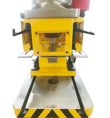 Steel Plate Angle Cutting Punching Notching Machine Hydraulic Ironworker For Sale เหล็กแผ่นมุมตัดเจาะบากเครื่องไฮดรอลิช่างเหล็กขาย