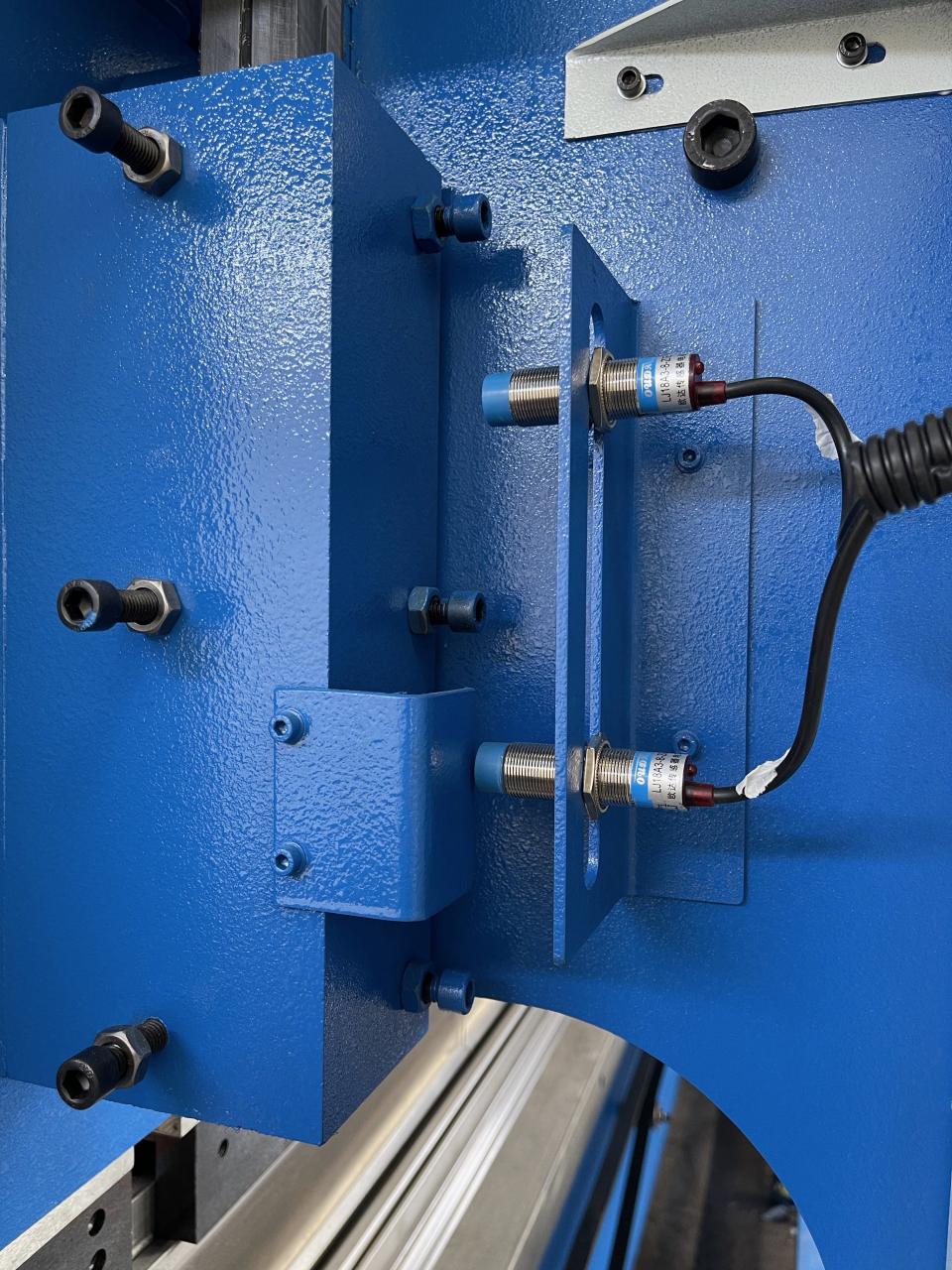 Wc67k-400T Cnc Plc เครื่องดัดแผ่นด้วยตนเอง Hydraulic Nc Press Brake Machine