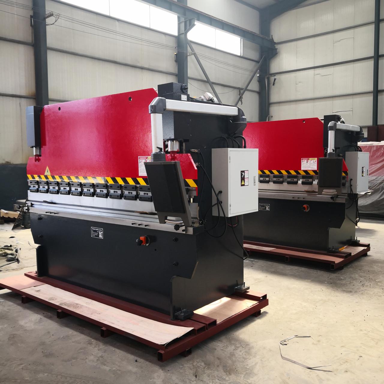 Wc67y-160 4000 Hydraulic Press Brake Cnc Metal Bending Machine For 4000mm Width Steel Wc67y-160 4000 ไฮดรอลิกดเบรค Cnc เครื่องดัดโลหะสำหรับเหล็กกว้าง 4000mm