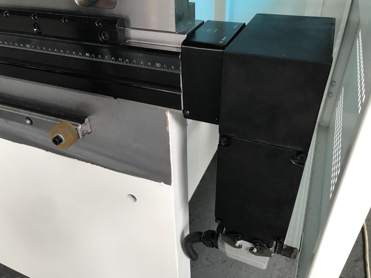 Wc67y-65/2500 Oem เครื่องกดเบรกไฮดรอลิกเครื่องดัดเหล็ก