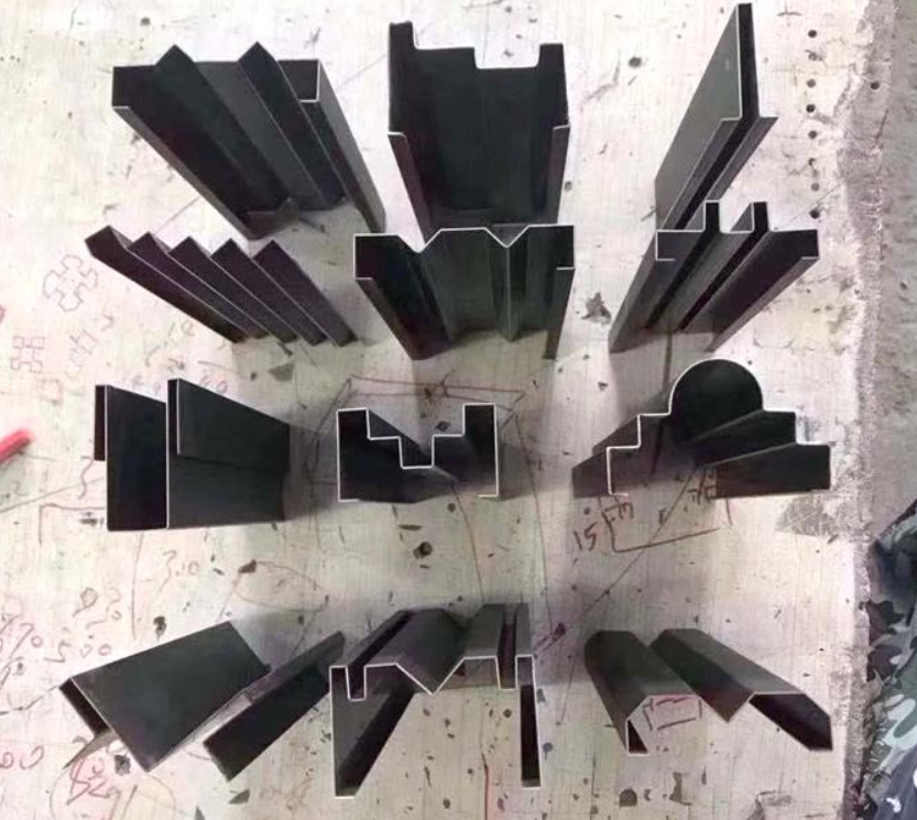 Wc67yk 80 100 160 200 Ton 3200mm E21 Nc Sheet Metal Oil Hydraulic Press Brake Price Wc67yk 80 100 160 200 Ton 3200mm E21 Nc แผ่นโลหะน้ำมันไฮดรอลิกดเบรคราคา